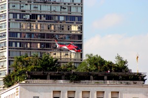 Helicoptero_sobre_a_prefeitura_de_São_Paulo